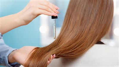 فوائد زيت اللوز الحلو للشعر، يرطبه ويقويه