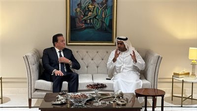 وزير الصحة يبحث إنشاء مستشفى افتراضي بين مصر والإمارات