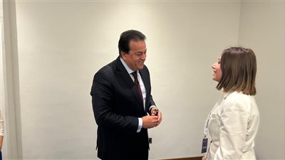 وزير الصحة يبحث مع نظيرته الأرمينية التعاون في مجال الصيدلة وصناعة الدواء