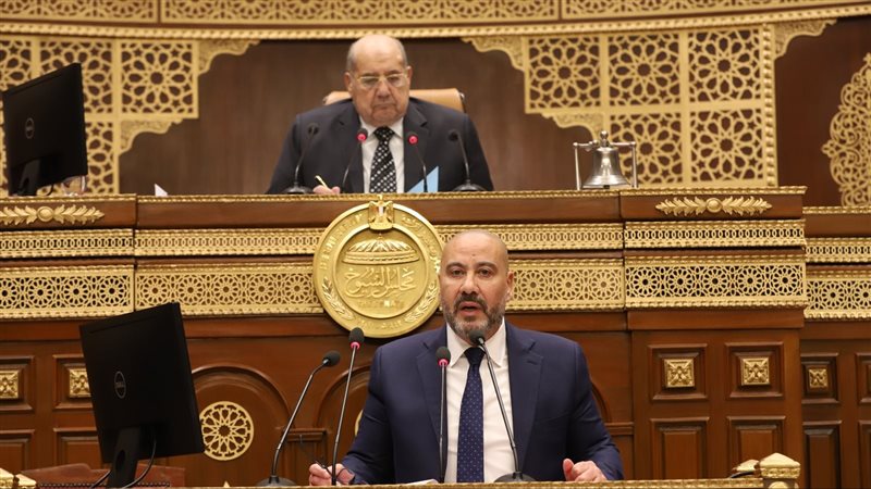 مناقشة ملف الضرائب
