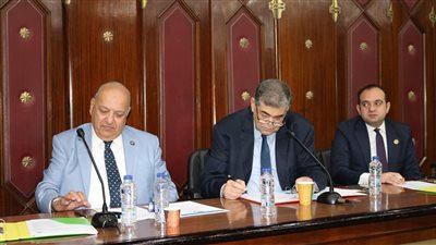 صحة النواب تطالب بزيادة مخصصات العلاج على نفقة الدولة