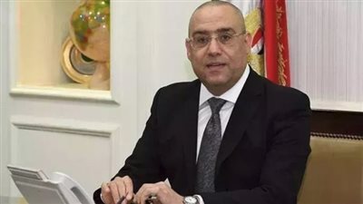 الإسكان: إطلاق التيار الكهربائي وتشغيل محطة الصرف بأراضي 