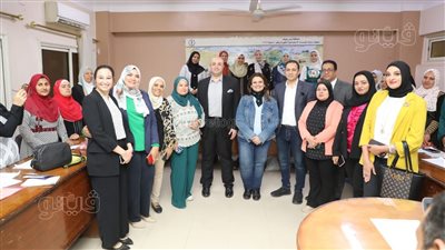 محافظ بني سويف ووزيرة الهجرة يتفقدان مركز تأهيل الشباب للهجرة الآمنة (فيديو)