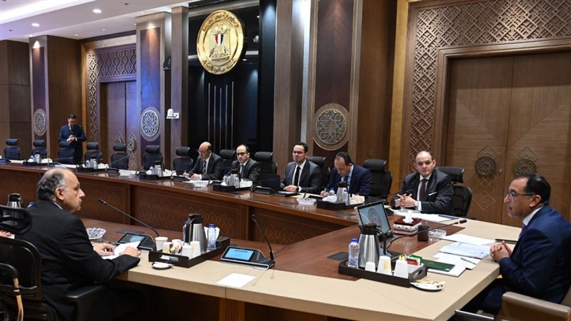 اجتماع برئاسة الدكتور