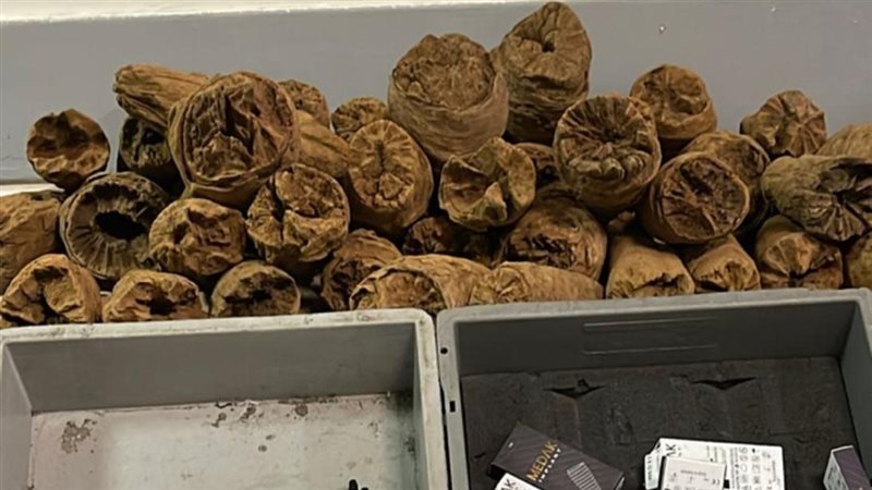 المضبوطات بحوزة رجال