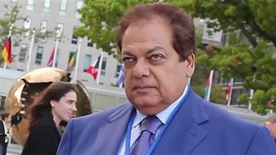 أبو العينين يوضح الفرق بين المطور والمستثمر خلال مناقشات البناء الموحد