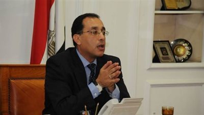 الشائعات.. حرب طاحنة بين أصحاب الصفحات ومتحدثي الوزارات.. 120 موظفًا بـ