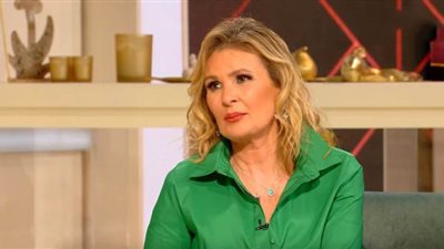 يسرا عن عدم إنجابها: ده الأحسن علشان قلبي بيوجعني | فيديو