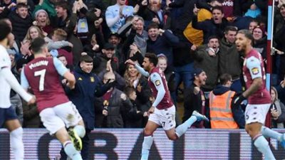 أستون فيلا يتأخر أمام ليستر سيتى بهدف في الشوط الأول