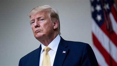 هل أصيب الرئيس الأمريكي ترامب بفيروس كورونا؟