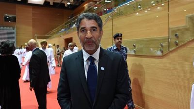 للمرة الثالثة.. 