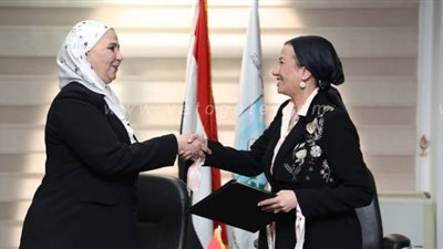 تعاون بين “البيئة” و”التضامن” لدمج البعد البيئي في العمل المجتمعي | صور