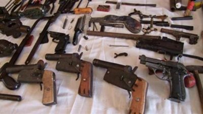 الأمن العام يضبط 215  قطعة سلاح نارى و295 قضية مخدرات