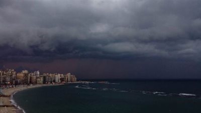 بعد أنباء عن تعرض مصر لإعصار.. الأرصاد للمواطنين: الزموا منازلكم