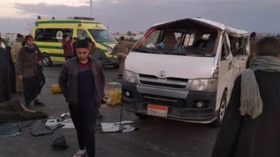 إصابة 7 أطفال حضانة ومشرفتهم في حادث تصادم بالبحيرة