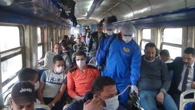 السكك الحديدية ترفع شعار كمامة لكل راكب| صور