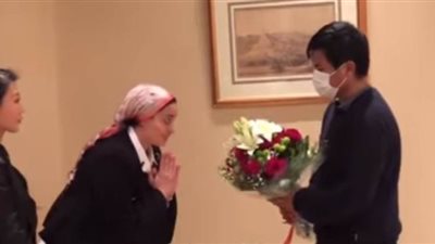 أول ظهور للشاب الصيني ضحية واقعة التنمر على الدائري.. وفتاة مصرية تعتذر له | فيديو