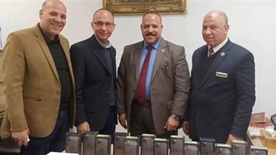 إحباط محاولة تهريب هواتف محمولة بمطار برج العرب