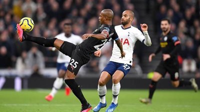 لايبزيج يكتسح توتنهام بثلاثية ويتأهل إلى ربع نهائي دوري أبطال أوروبا