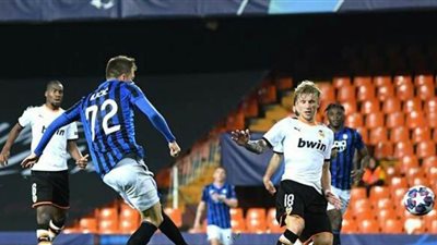 نجم أتالانتا ينفرد برقمين قياسيين في دوري أبطال أوروبا