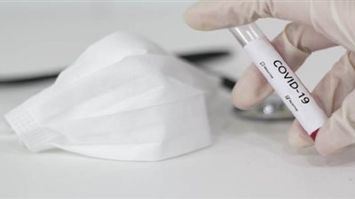 6 مرضى يتعافون من كورونا .. أحدهم عالج نفسه بالويسكى والعسل|صور