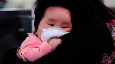 هل الكورونا خطيرة على الأطفال أقل من ٥ سنوات| استشاري يجيب