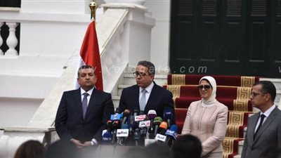 اتحاد الغرف السياحية: السائحون يستكملون برامجهم في مصر دون أية مشكلات