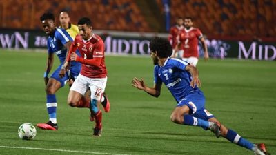 الأهلي يفشل في فك شفرة دفاع سموحة بعد 65 دقيقة