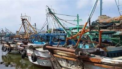 توقف حركة الملاحة البحرية بميناء البرلس لسوء الأحوال الجوية