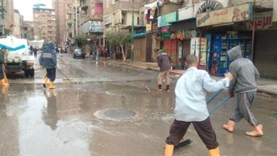 أمطار بالقليوبية والمحليات تدفع بسيارات لرفعها التجمعات