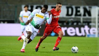 بوروسيا مونشنجلادباخ يحقق فوزا صعبا على كولن بالدوري الألماني