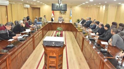 محافظ أسيوط يناقش الموقف التنفيذي لأعمال مشروع كوبري منقباد العلوي| صور