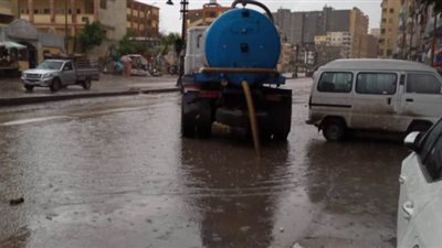مياه الأمطار تغرق الإسكندرية.. والمحافظ يشدد على حالة الطوارئ | صور
