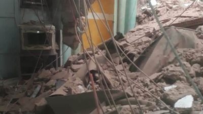 انهيار مئذنة مسجد في قنا بسبب الأمطار والرياح | صور