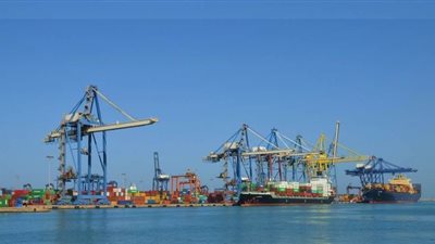 طوارئ واستعدادات مكثفة بميناء الإسكندرية لموجة الطقس السيء