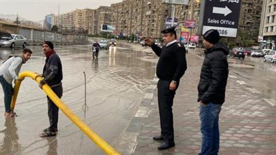 جولة لمساعدي وزير الداخلية أعلى الطرق السريعة بالتزامن مع سوء أحوال الطقس