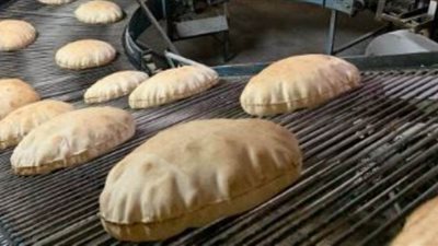 انتظام صرف الخبز المدعم للمواطنين بالمحافظات | فيديو وصور