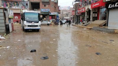 5 قرارات بسبب موجة الطقس السيء بالمنيا.. أبرزها غلق طريق الصعيد الشرقي | صور