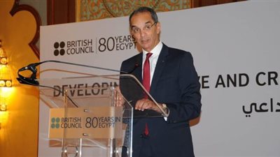 وزير الاتصالات يتابع انتظام خدمة الشبكات خلال موجة الطقس السيئ