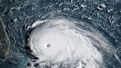 أخطر 10 أعاصير ضربت العالم