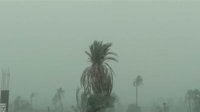 مصرع طفل وشاب في انهيار جزئي لمنزل بأسيوط بسبب عاصفة التنين