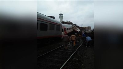 السكك الحديدية: أعطال برج الإشارة وراء تصادم قطارين بالقاهرة