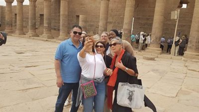 الزوار الأجانب لرئيس هيئة تنشيط السياحة: كورونا لا يؤثر على رحلاتنا في الأقصر وأسوان