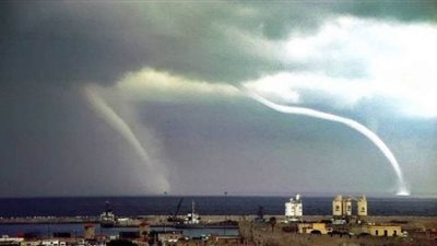 مفاجأة.. خبير أرصاد جوية: حالة الطقس السيئ بمصر ليست لها علاقة بإعصار التنين