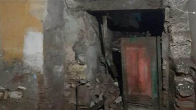 انهيار منزل غير مأهول بالسكان ببني سويف| صور