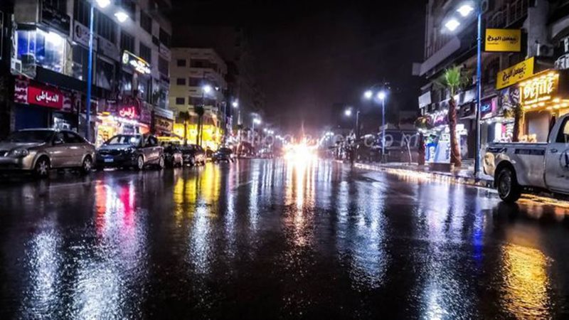إستمرار الأمطار الغزيرة