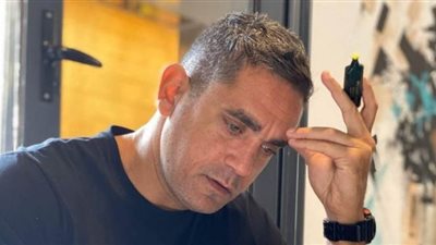 أمير كرارة بالزي الميري في كواليس 