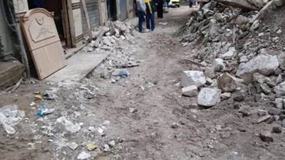 انهيار أجزاء من عقار بحي الجمرك في الإسكندرية