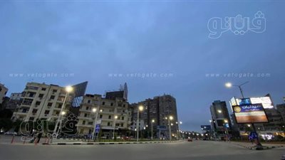 محال مغلقة وشوارع هادئة.. الطقس السيئ يغير ملامح مصر الجديدة | صور