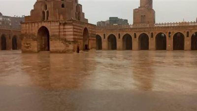 مسجد أحمد بن طولون تحت حصار مياه الأمطار | فيديو